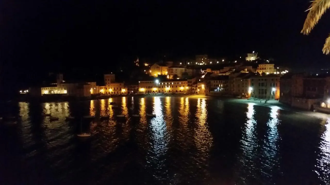 Top-Location-Bright-Fastwi-Fi Sestri Levante